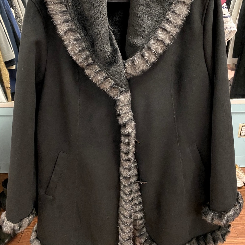Beautiful suede coat with (not real) fur